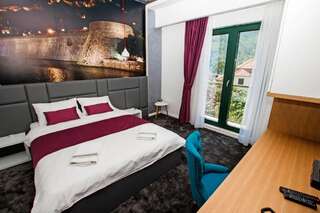 Отель Hotel Alkima Котор Двухместный номер с 1 кроватью и боковым видом на море-2